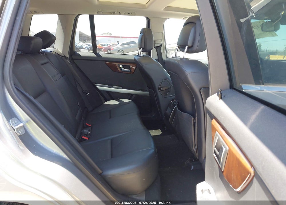 2011 MERCEDES-BENZ GLK-CLASS VIN: WDCGG8HB5BF671690