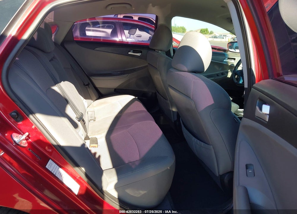 2014 HYUNDAI SONATA GLS VIN: 5NPEB4AC0EH881518