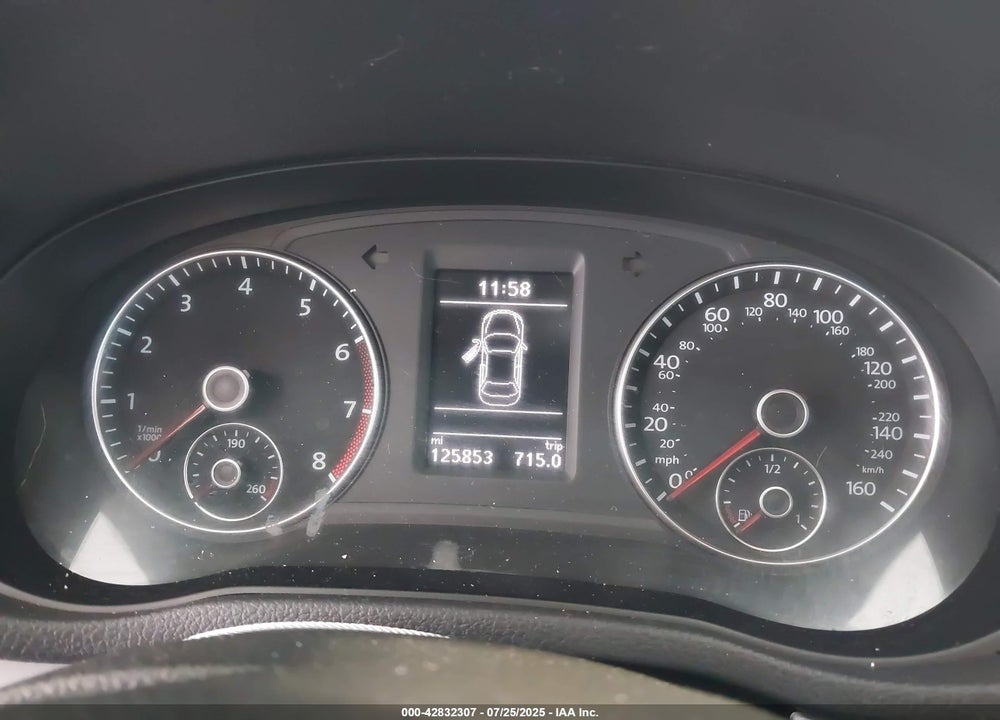 2013 VOLKSWAGEN PASSAT 2.5L SE VIN: 1VWBP7A30DC082481