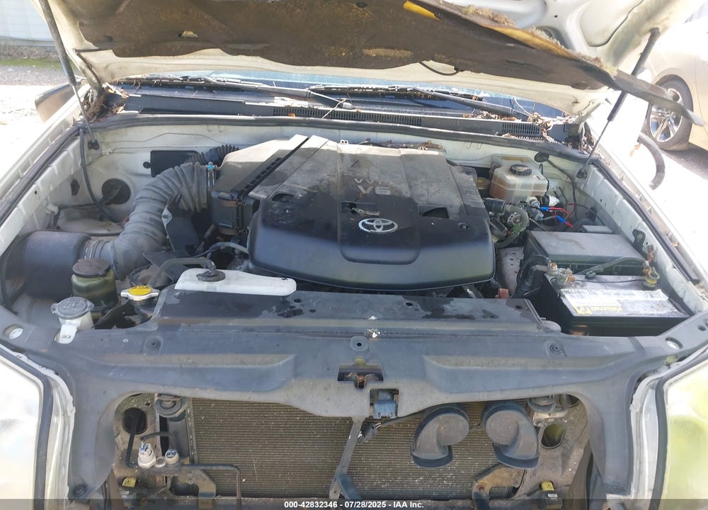 2004 TOYOTA 4RUNNER SR5 V6 VIN: JTEZU14R940019786
