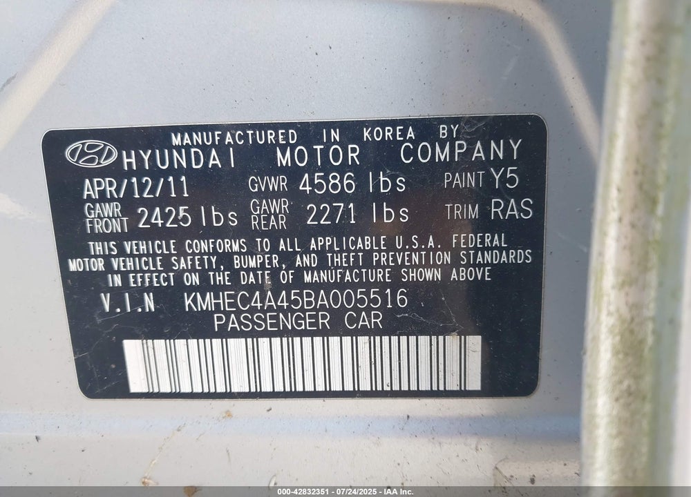 2011 HYUNDAI SONATA HYBRID VIN: KMHEC4A45BA005516
