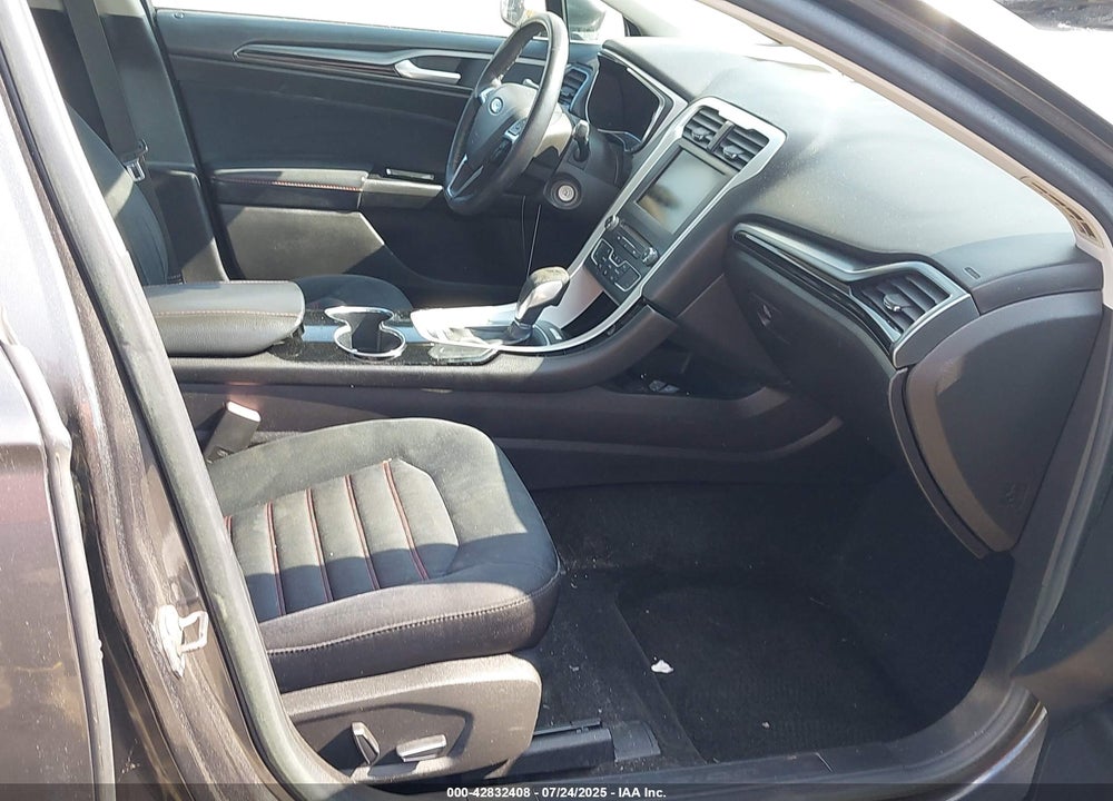 2016 FORD FUSION VIN: 3FA6P0H70GR120923