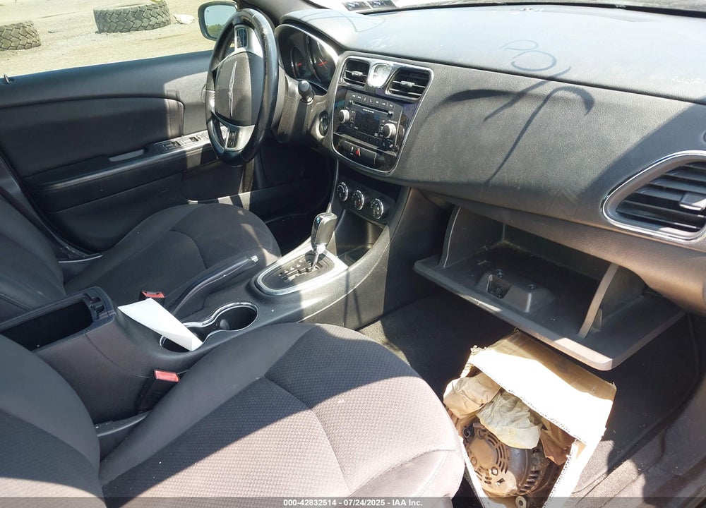 2014 CHRYSLER 200 VIN: 1C3CCBBG3EN185279