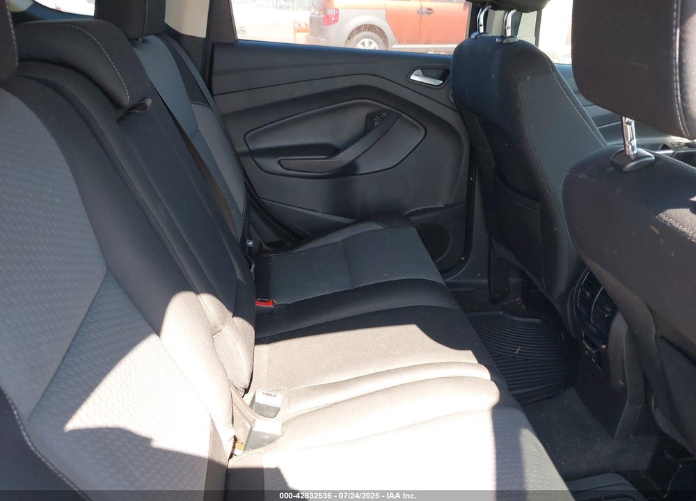 2017 FORD ESCAPE VIN: 1FMCU0GD4HUC12118
