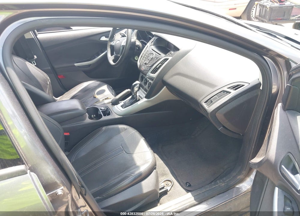 2014 FORD FOCUS VIN: 1FADP3K29EL253715