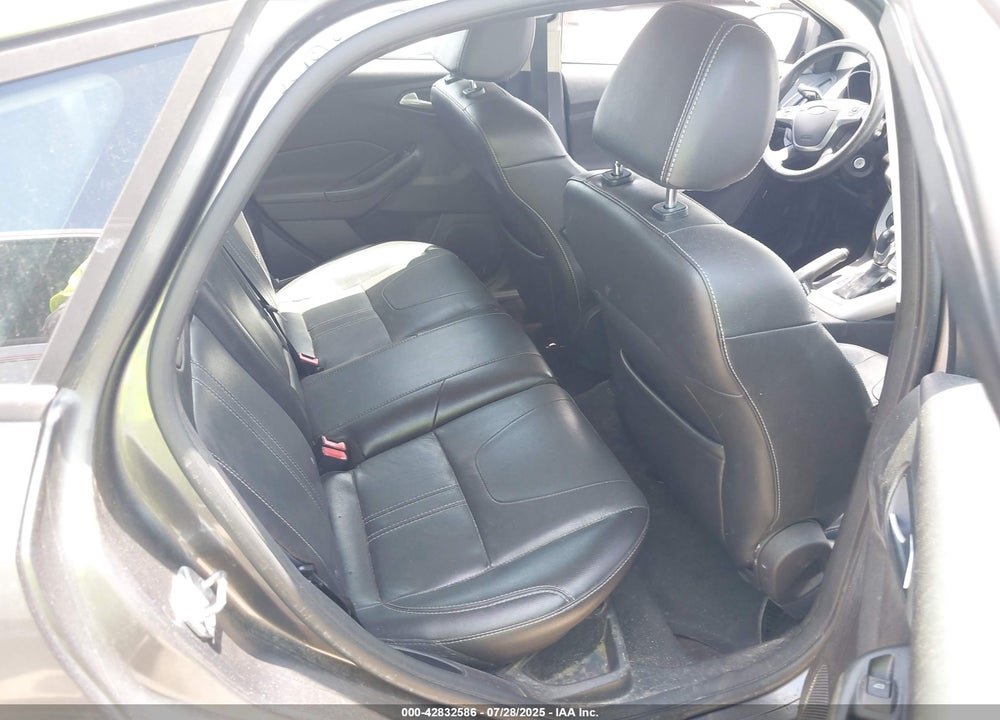 2014 FORD FOCUS VIN: 1FADP3K29EL253715