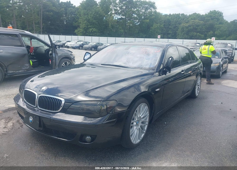 2007 BMW 750LI VIN: WBAHN83527DT75009