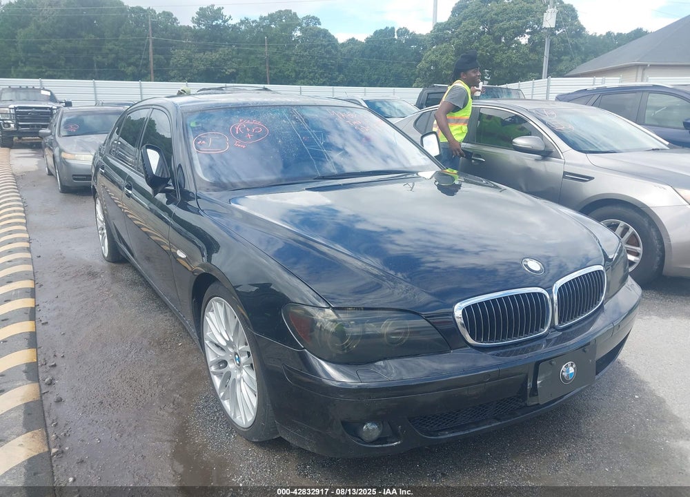 2007 BMW 750LI VIN: WBAHN83527DT75009