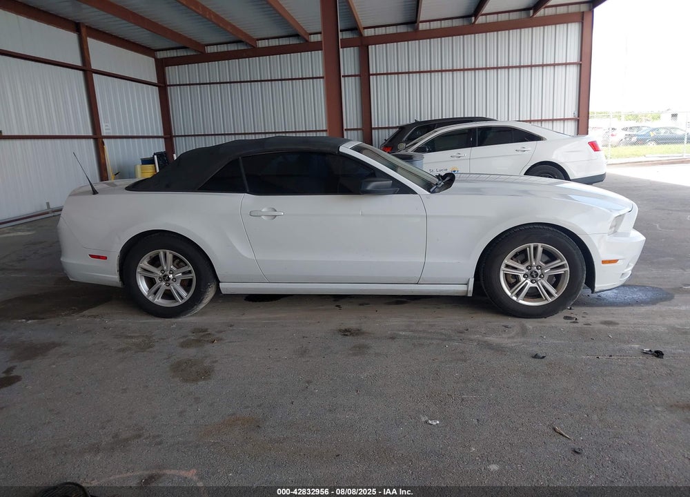 2014 FORD MUSTANG VIN: 1ZVBP8EM5E5238402