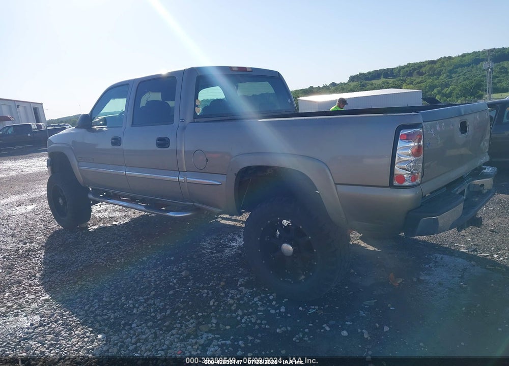2001 GMC SIERRA 2500HD SLE VIN: 1GTHC23U61F110652