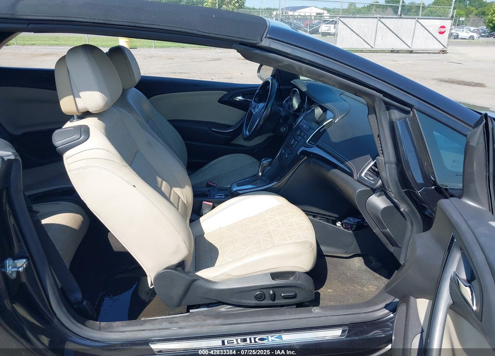 2016 BUICK CASCADA PREMIUM VIN: W04WT3N5XGG039102