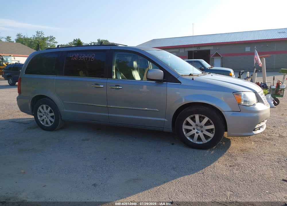 2015 CHRYSLER TOWN & COUNTRY VIN: 2C4RC1BG6FR505652