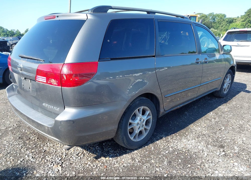 2004 TOYOTA SIENNA VIN: 5TDZA22CX4S013512