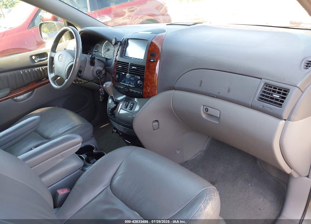 2004 TOYOTA SIENNA VIN: 5TDZA22CX4S013512
