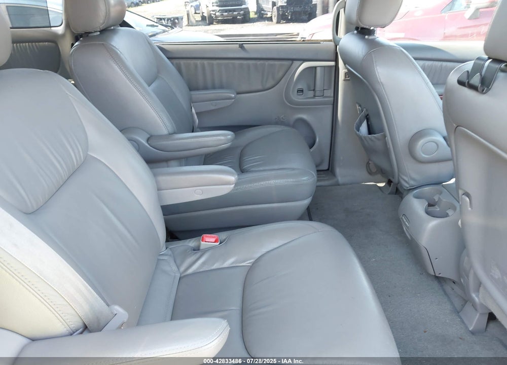 2004 TOYOTA SIENNA VIN: 5TDZA22CX4S013512