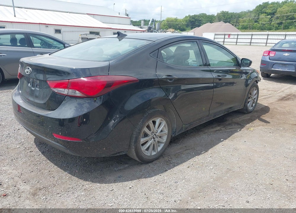 2014 HYUNDAI ELANTRA VIN: KMHDH4AEXEU041615