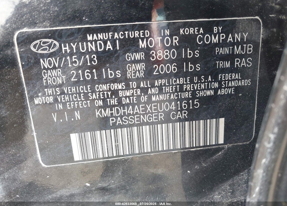 2014 HYUNDAI ELANTRA VIN: KMHDH4AEXEU041615