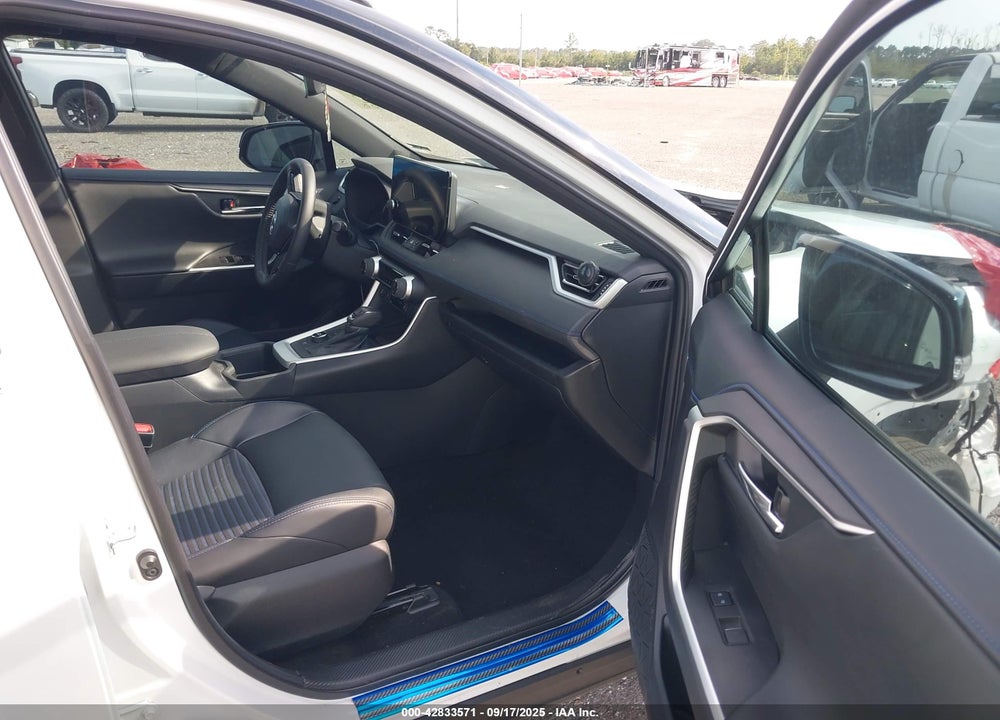 2023 TOYOTA RAV4 HYBRID XSE VIN: 4T3E6RFV2PU106547
