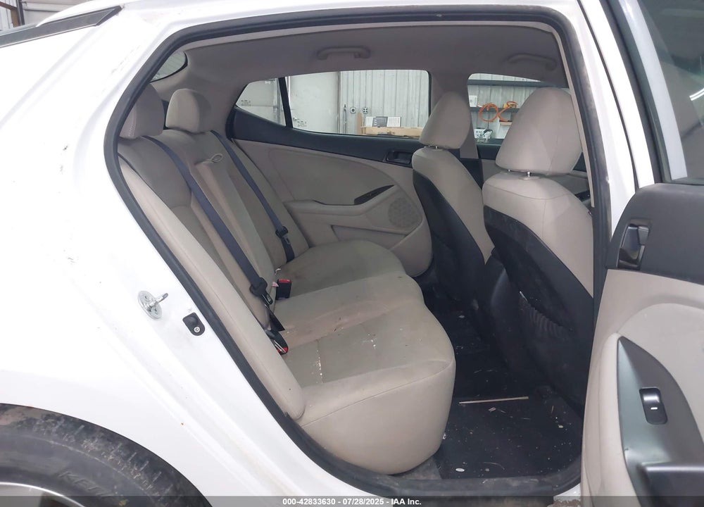 2015 KIA OPTIMA VIN: KNAGM4A78F5601333