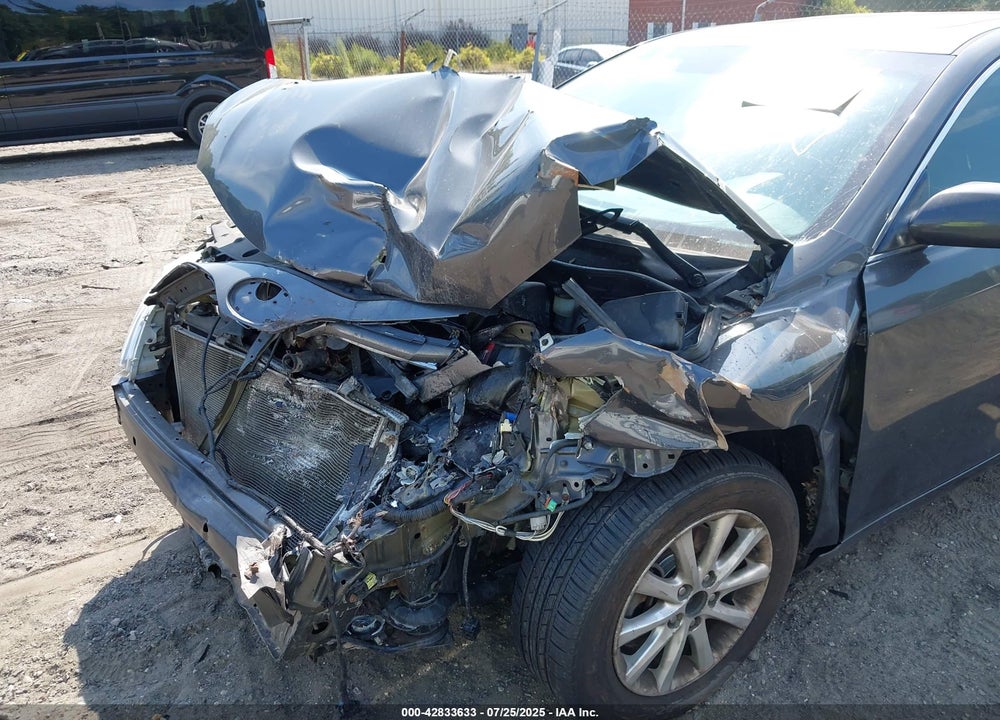 2011 TOYOTA CAMRY VIN: 4T1BK3EK3BU131901