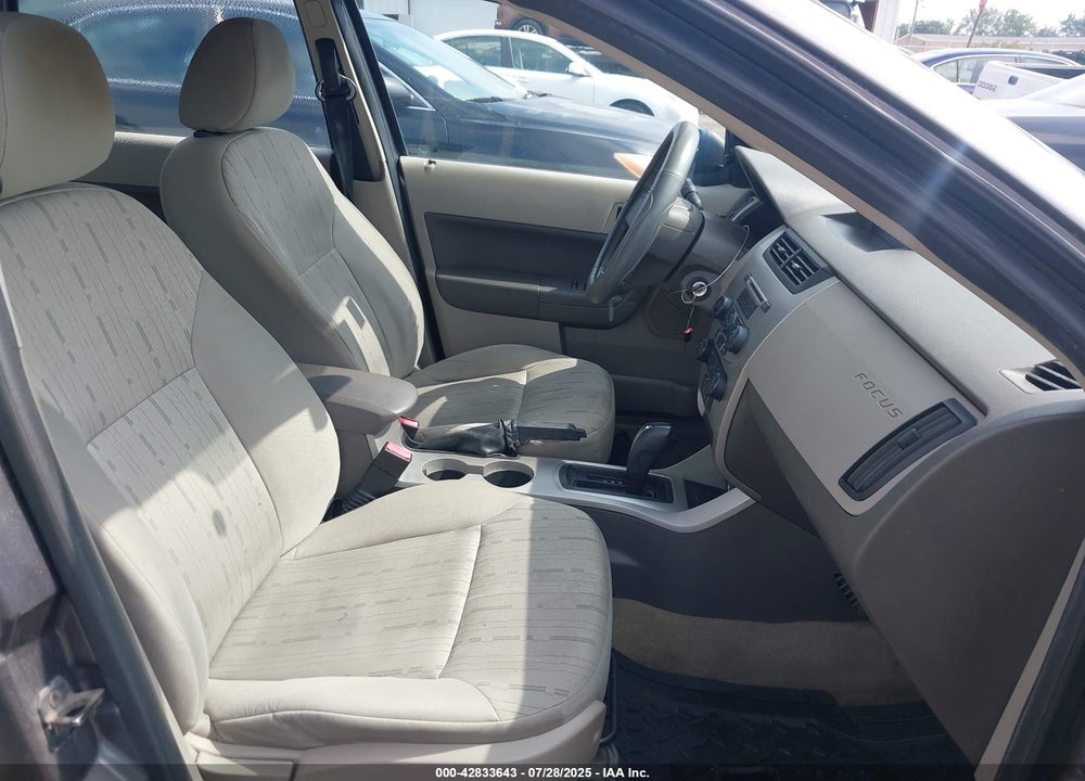 2010 FORD FOCUS VIN: 1FAHP3FN4AW215128