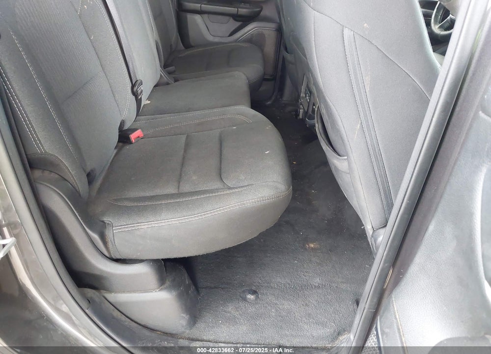 2022 RAM 1500 VIN: 1C6RREBT8NN125038