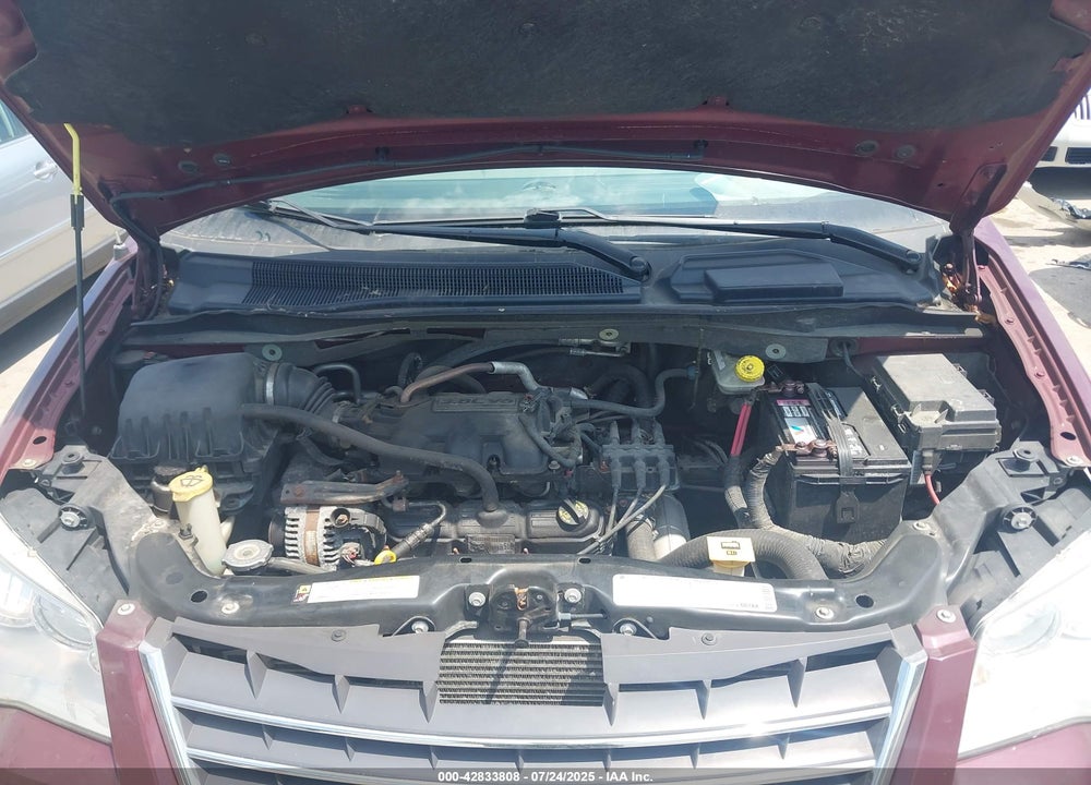 2009 CHRYSLER TOWN & COUNTRY VIN: 2A8HR54109R572142