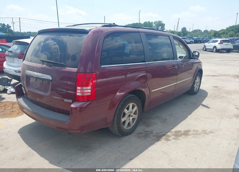 2009 CHRYSLER TOWN & COUNTRY VIN: 2A8HR54109R572142