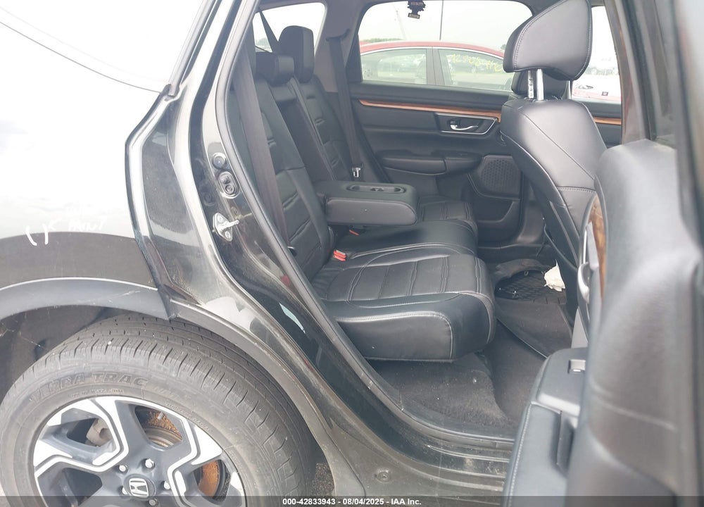 2017 HONDA CR-V TOURING VIN: 2HKRW2H97HH625692