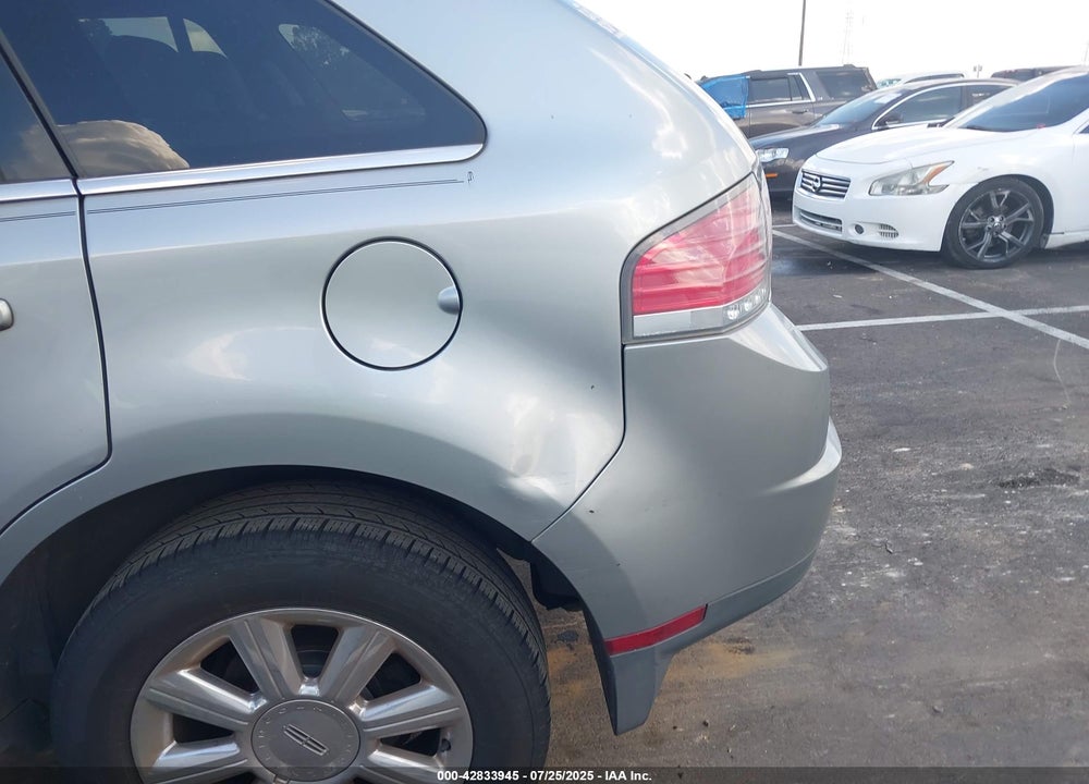 2007 LINCOLN MKX VIN: 2LMDU88C77BJ21801