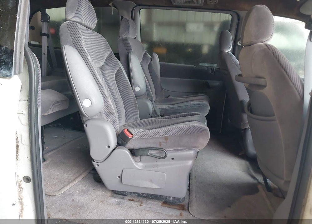 1997 CHRYSLER TOWN & COUNTRY VIN: 1C4GP54L3VB452340