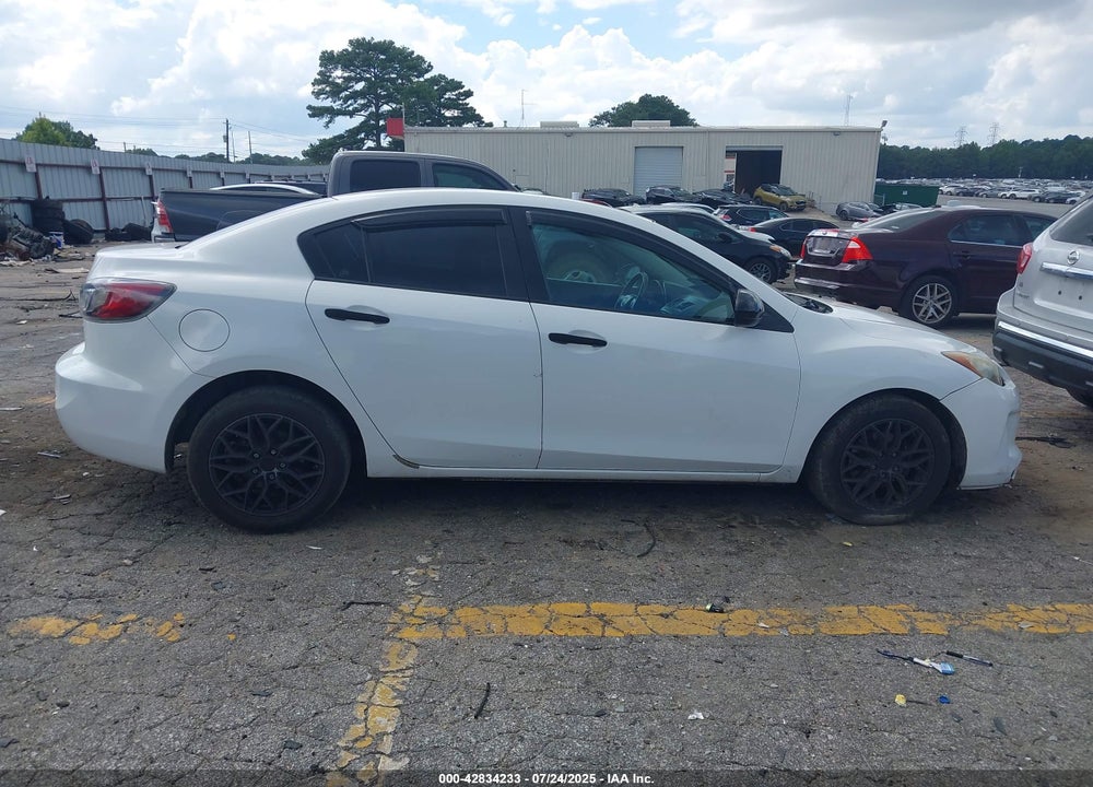 2013 MAZDA 3 VIN: JM1BL1U76D1747745