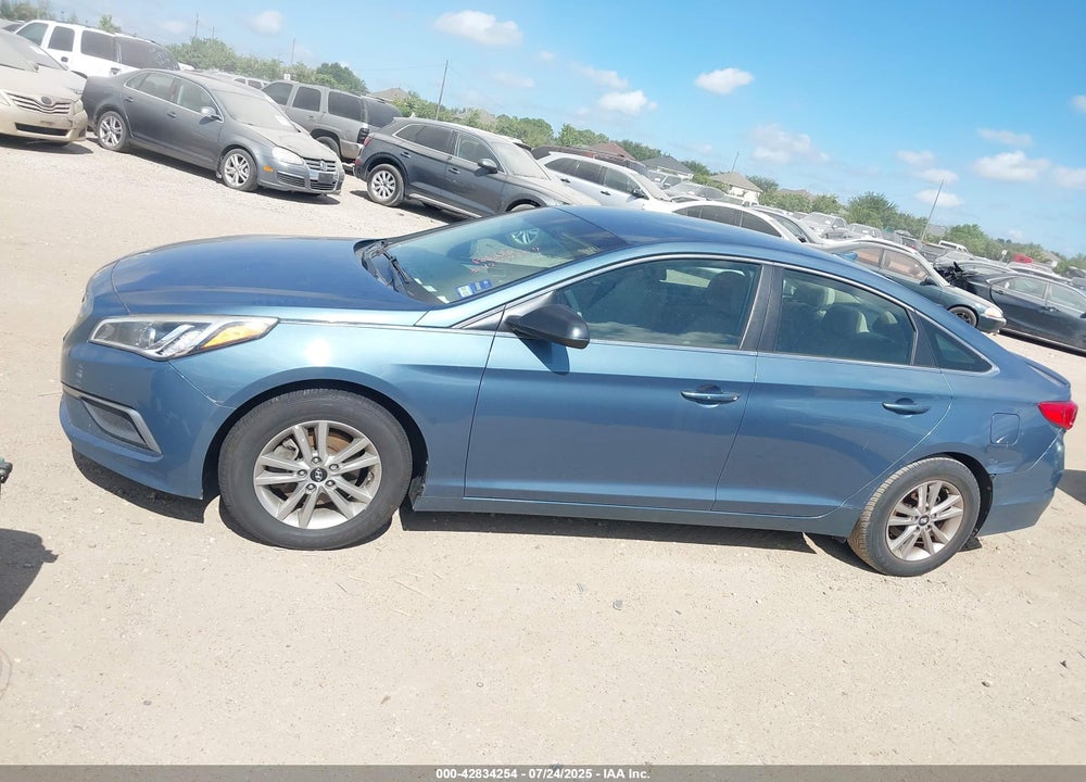 2017 HYUNDAI SONATA VIN: 5NPE24AF1HH530115