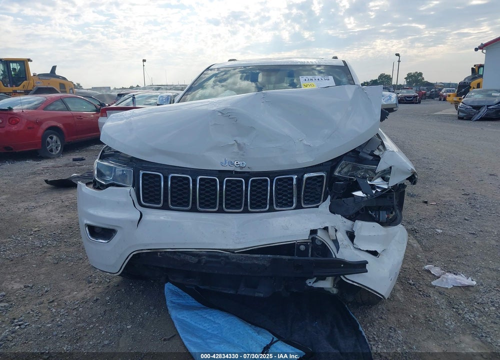 2017 JEEP GRAND CHEROKEE VIN: 1C4RJFBG0HC803063