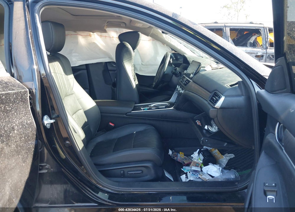 2022 HONDA ACCORD HYBRID TOURING VIN: 1HGCV3F96NA026644