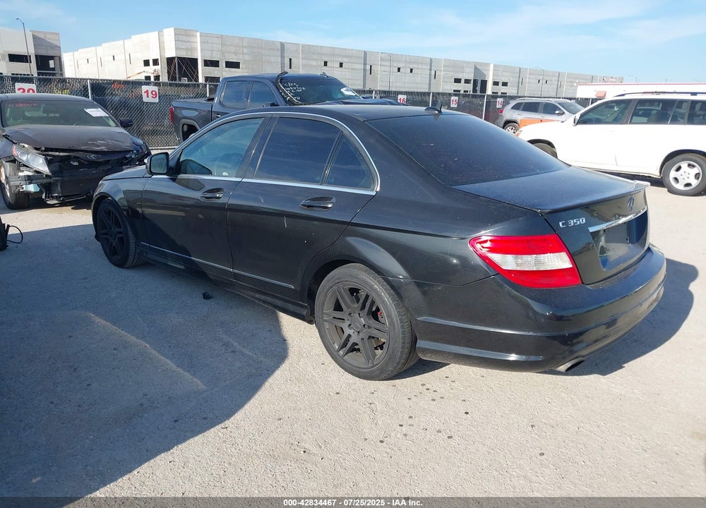 2009 MERCEDES-BENZ C CLASS VIN: WDDGF56X79R057390
