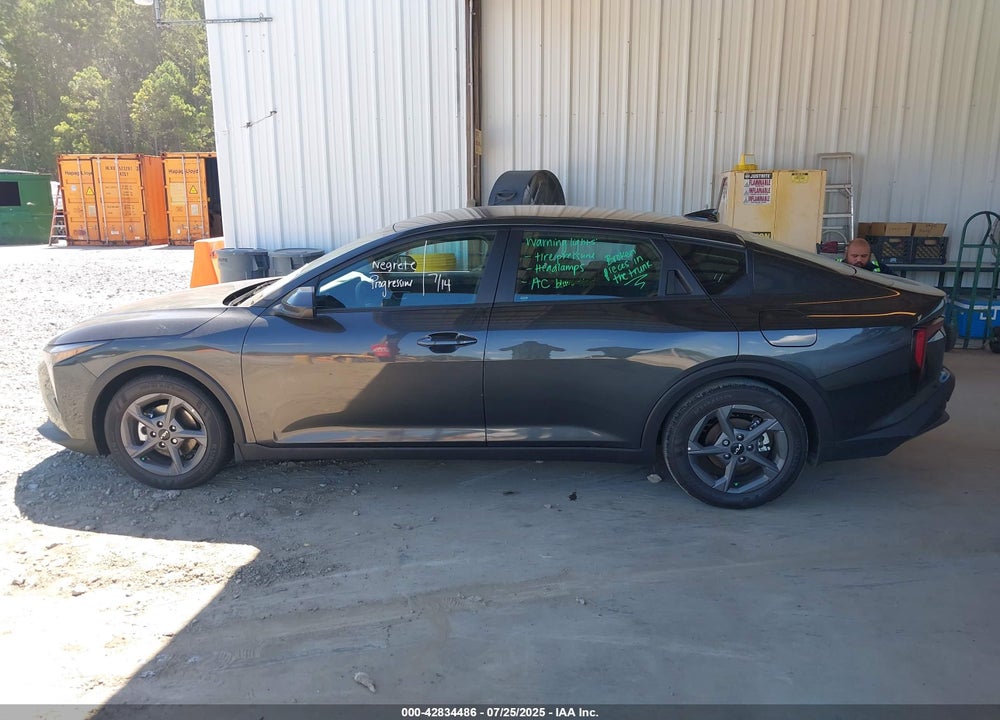 2025 KIA K4 VIN: 3KPFT4DE7SE117048