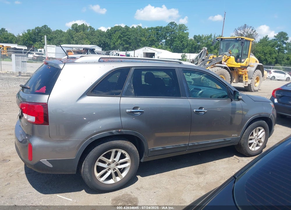 2015 KIA SORENTO VIN: 5XYKTCA64FG640624