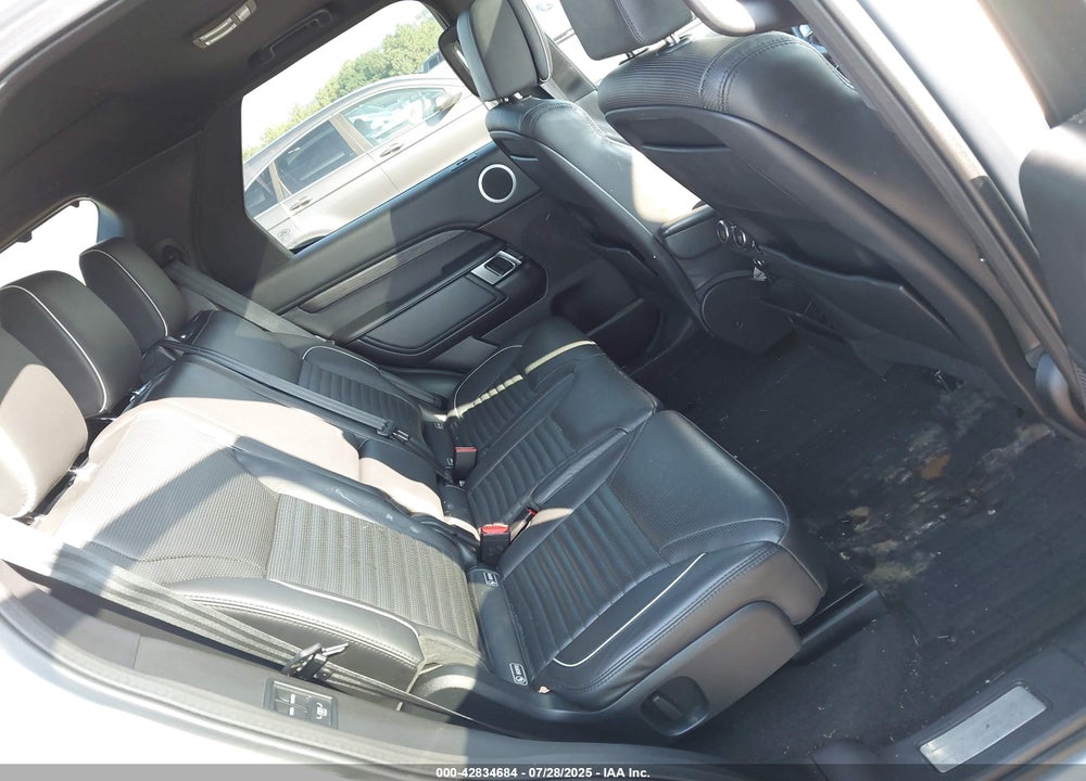 2017 LAND ROVER DISCOVERY VIN: SALRHBBV8HA042208