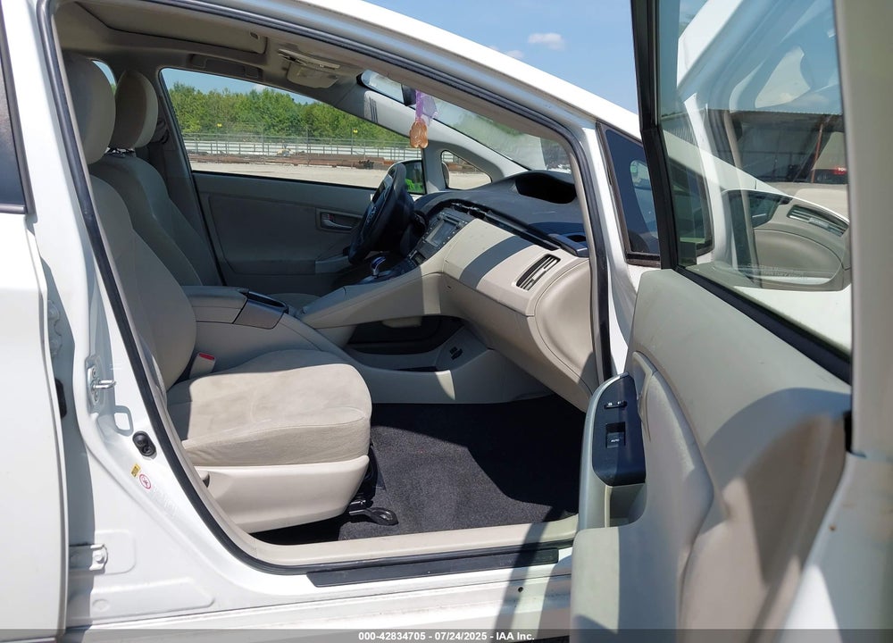 2015 TOYOTA PRIUS VIN: JTDKN3DUXF0446352