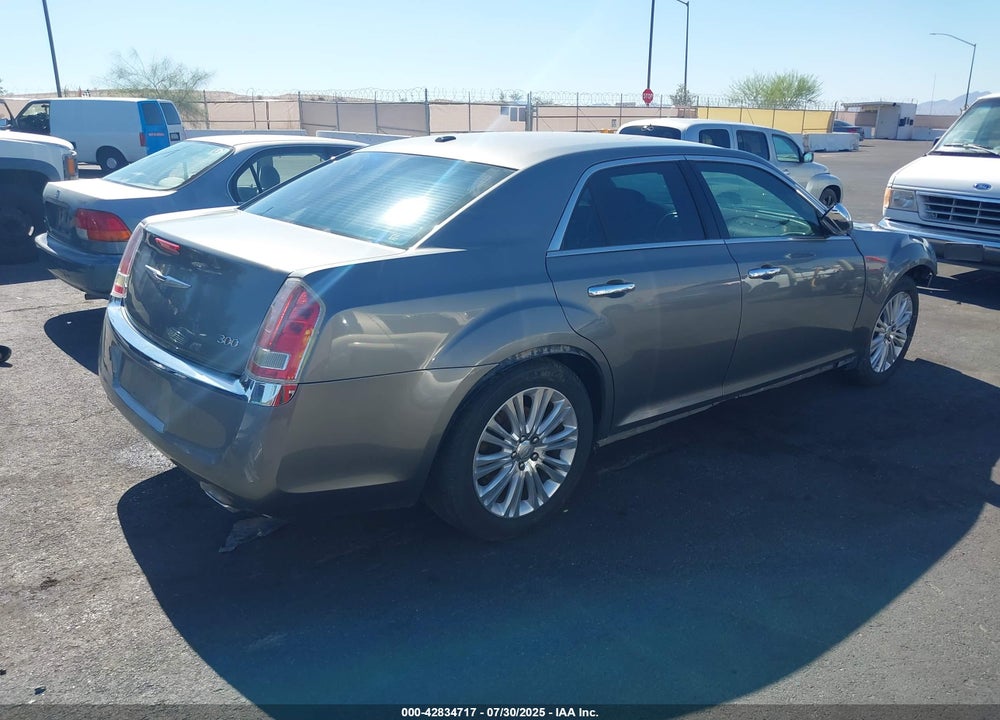 2012 CHRYSLER 300 VIN: 2C3CCAHG5CH231833