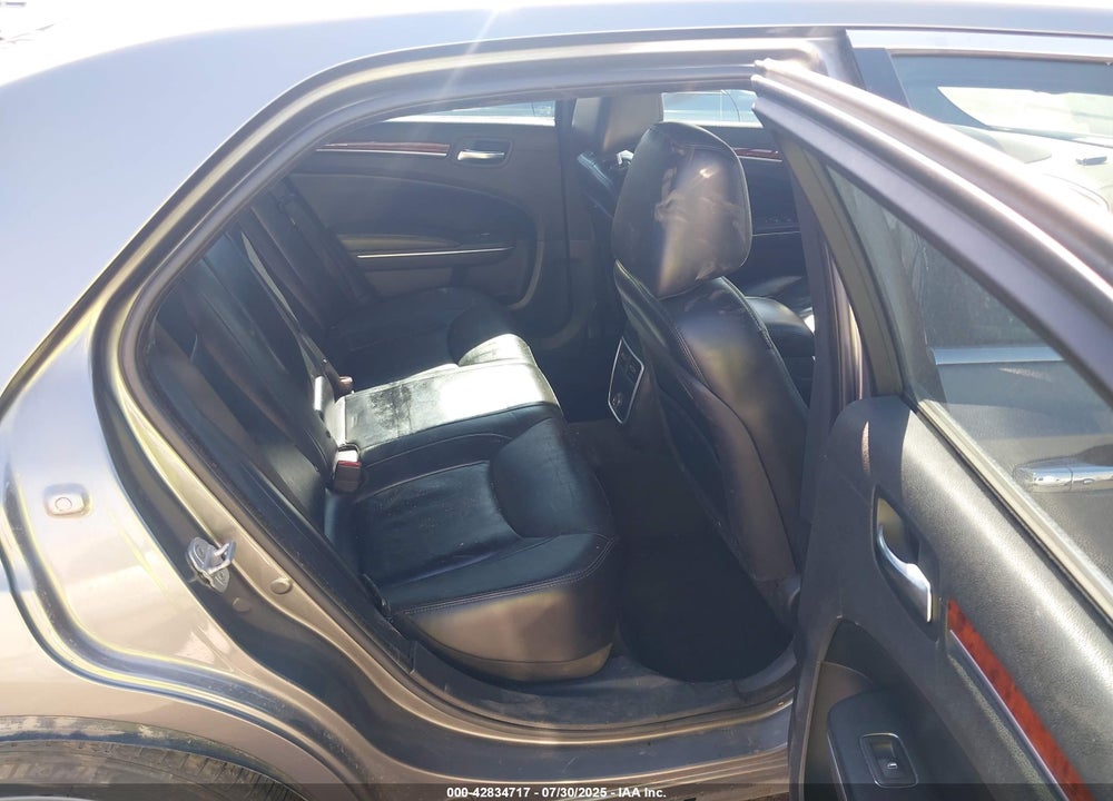 2012 CHRYSLER 300 VIN: 2C3CCAHG5CH231833