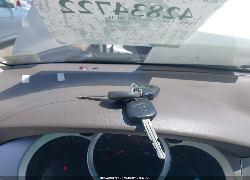 2006 TOYOTA HIGHLANDER VIN: JTEDP21A660107350