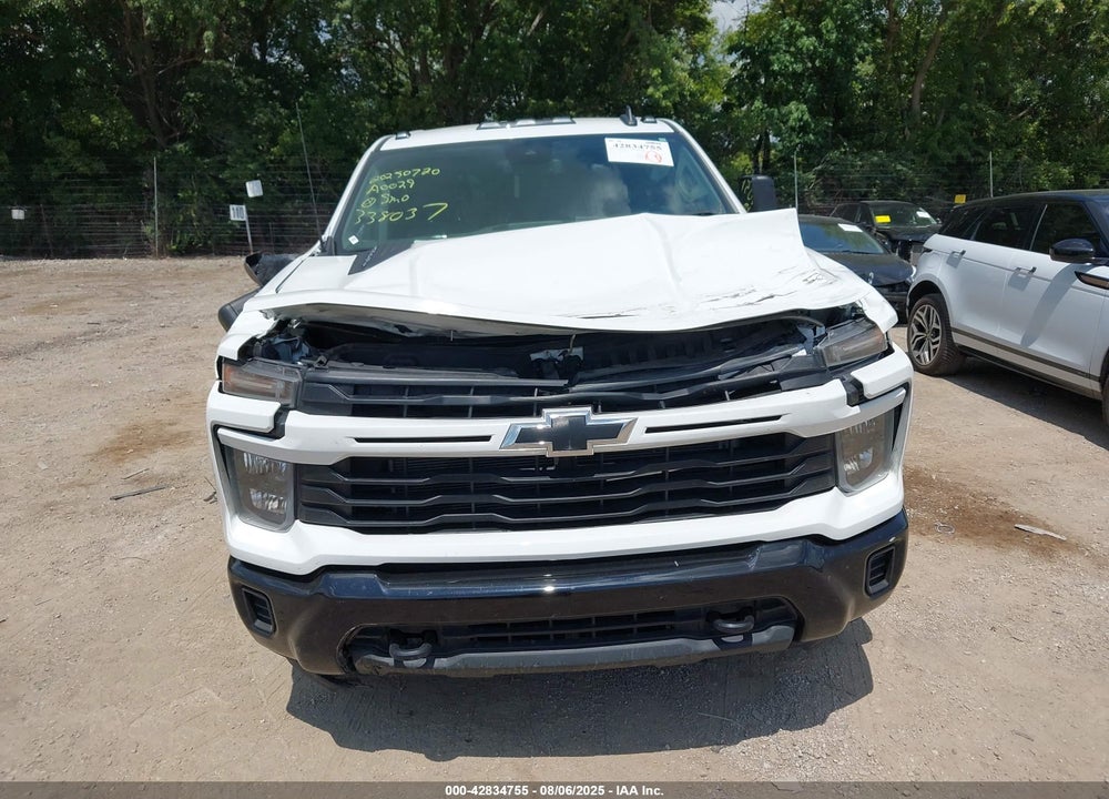 2024 CHEVROLET SILVERADO 2500HD 4WD DOUBLE CAB STANDARD BED CUSTOM VIN: 1GC5YME74RF338037