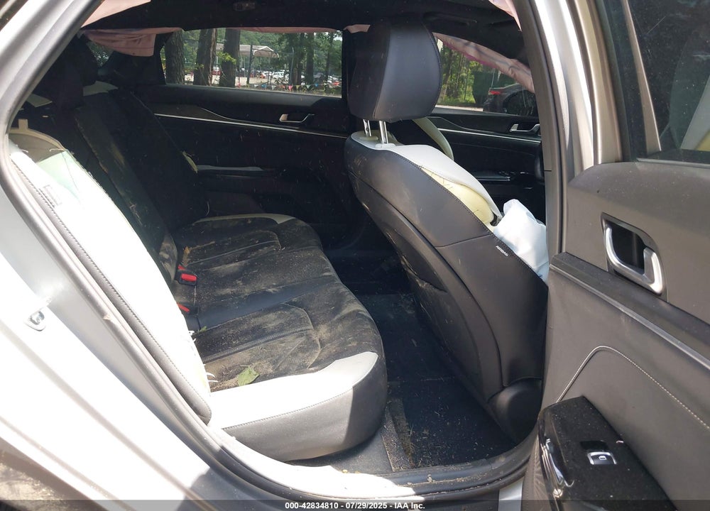 2025 KIA K5 VIN: KNAG64J72S5268843