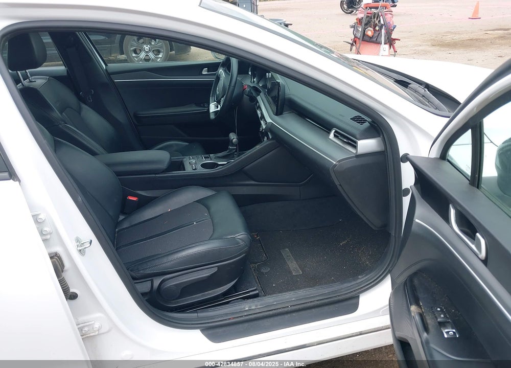 2024 KIA K5 VIN: 5XXG64J25RG245943