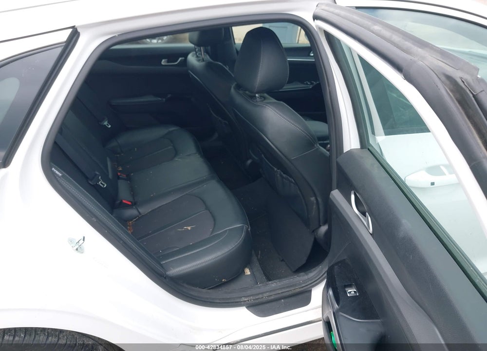 2024 KIA K5 VIN: 5XXG64J25RG245943