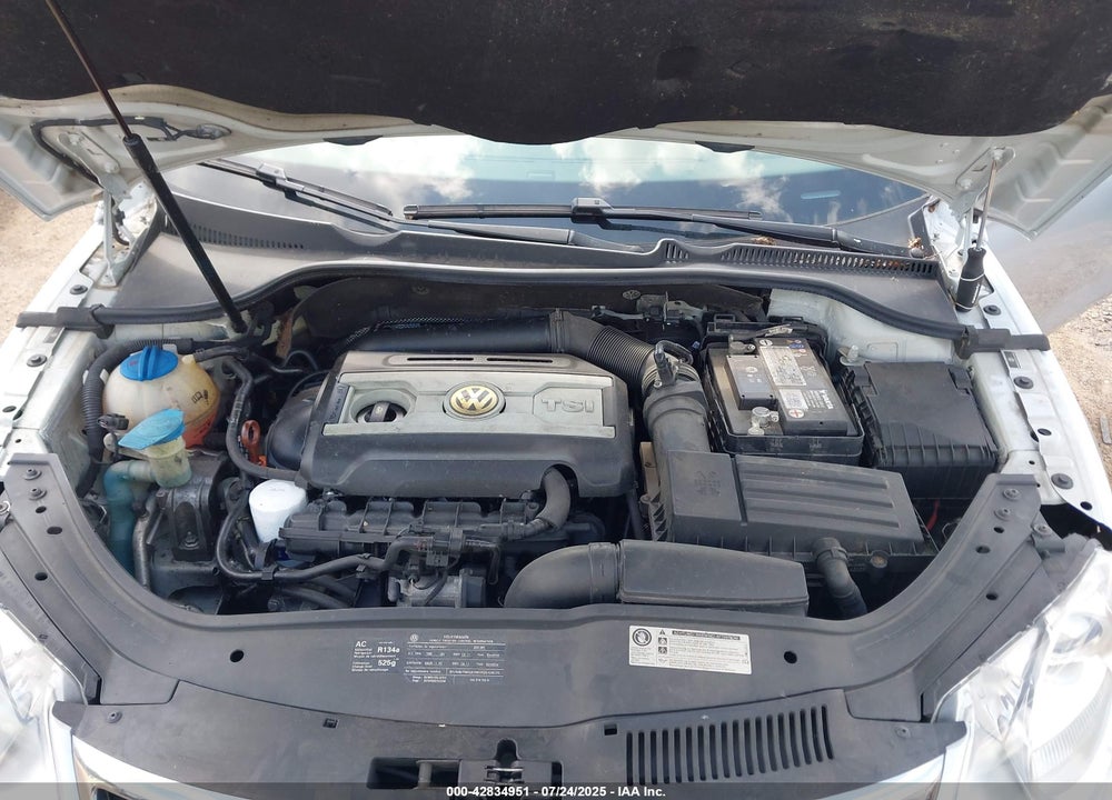 2011 VOLKSWAGEN EOS VIN: WVWBA7AH4BV000625