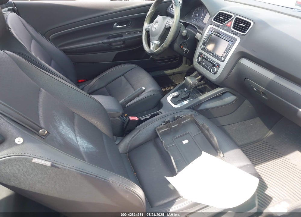 2011 VOLKSWAGEN EOS VIN: WVWBA7AH4BV000625