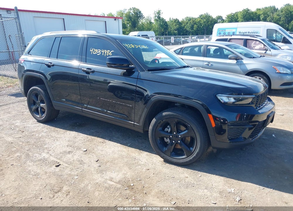 2025 JEEP GRAND CHEROKEE ALTITUDE X 4X4 VIN: 1C4RJHAG0SC281037